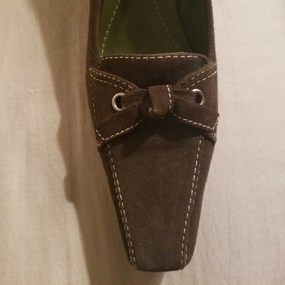 Shoes - Picture 3 of 4